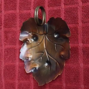 Vintage Coppercraft grape leaf trinket dish